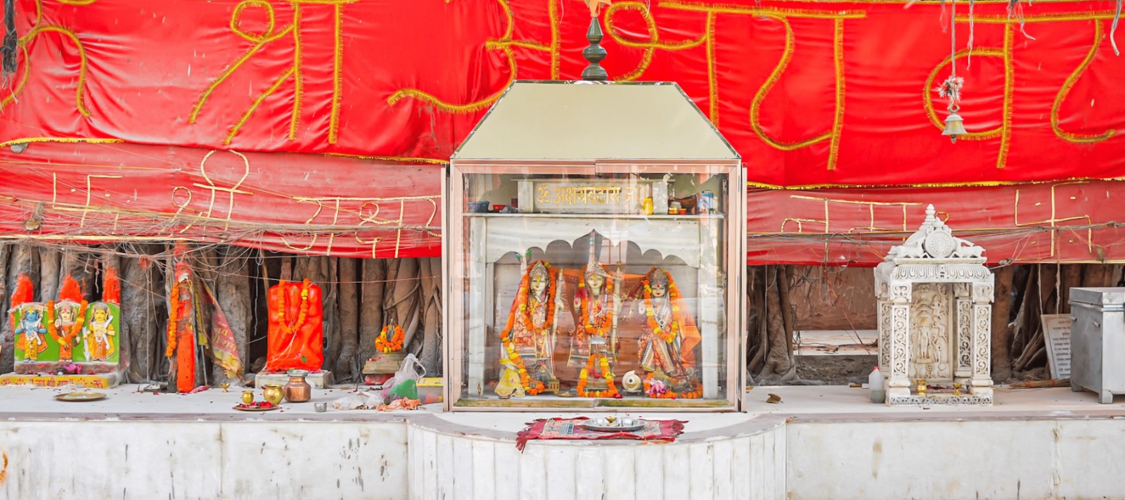 Akshayavat & Patalpuri Temple in Prayagraj